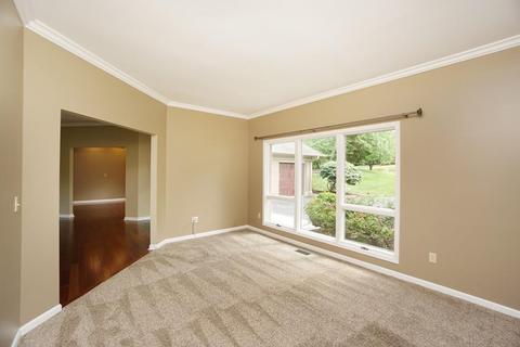 8918 Terwilligers Trl, Montgomery, OH 45249 photo 4