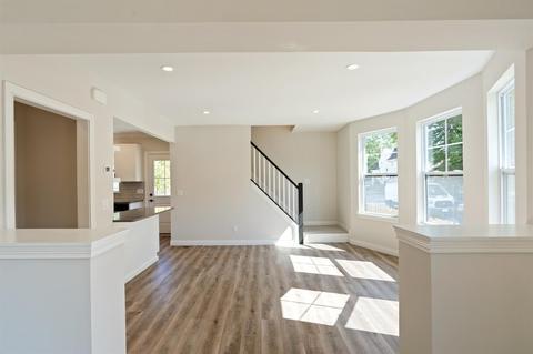 3902 Watterson Rd, Fairfax, OH 45227 photo 4