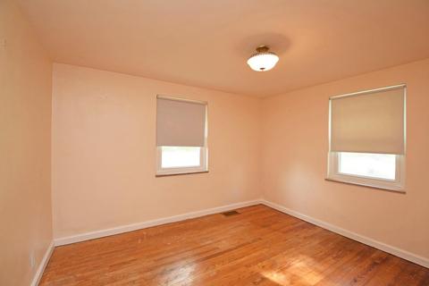 3964 Youngman Dr, Cincinnati, OH 45245 photo 10