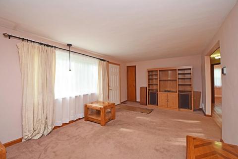 3964 Youngman Dr, Cincinnati, OH 45245 photo 6