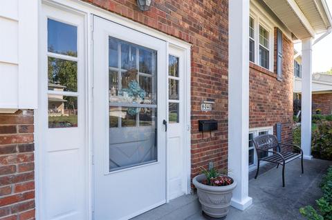 6040 Lagrange Ln, Cincinnati, OH 45239 photo 2