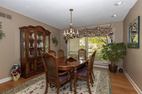 12122 Heathertree Ct, Cincinnati, OH 45249 photo 9