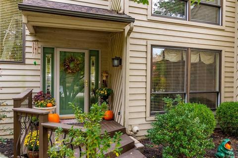 12122 Heathertree Ct, Cincinnati, OH 45249 photo 3