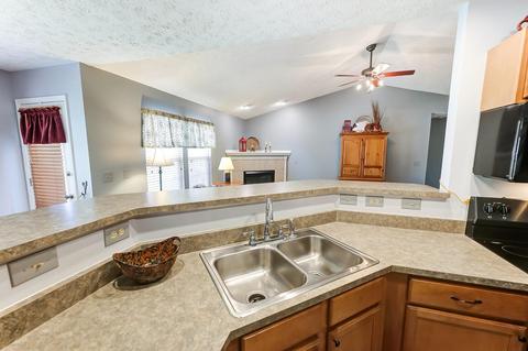 836 Hamlin Dr, Hamilton Township, OH 45039 photo 16