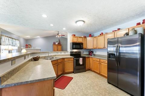 836 Hamlin Dr, Hamilton Township, OH 45039 photo 14