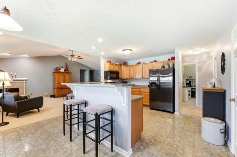 836 Hamlin Dr, Hamilton Township, OH 45039 photo 12