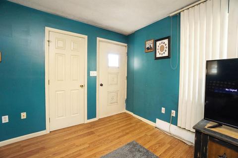 109 Ada Doty St, Gratis, OH 45330 photo 3