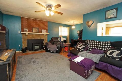 109 Ada Doty St, Gratis, OH 45330 photo 5