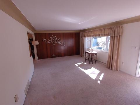 1056 Meredith Dr, Cincinnati, OH 45231 photo 7