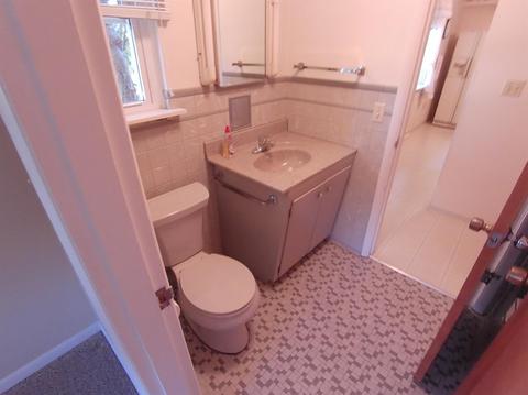 1056 Meredith Dr, Cincinnati, OH 45231 photo 21