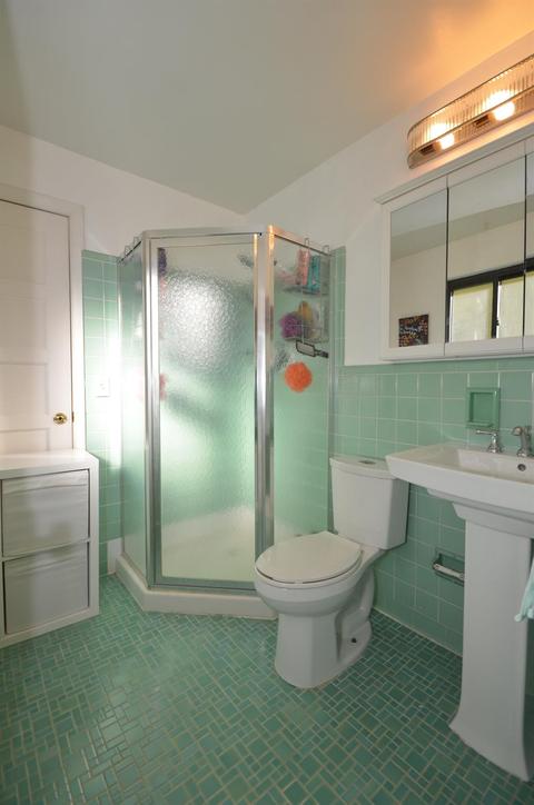 8762 Woodview Dr, Cincinnati, OH 45231 photo 32