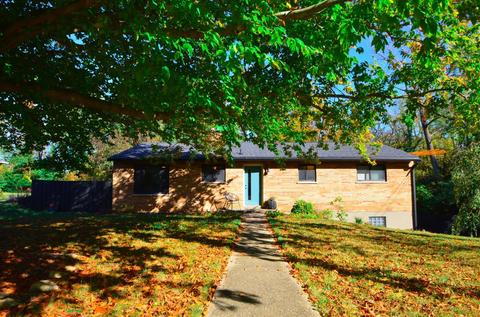 8762 Woodview Dr, Cincinnati, OH 45231 photo 1