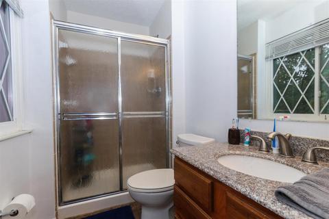 516 Halifax Cir, Cincinnati, OH 45244 photo 12