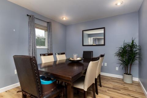 7142 Dundee Ct, Cincinnati, OH 45231 photo 10
