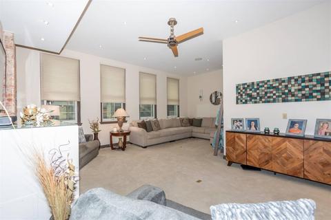 637 Walnut St #2, Cincinnati, OH 45202 photo 6