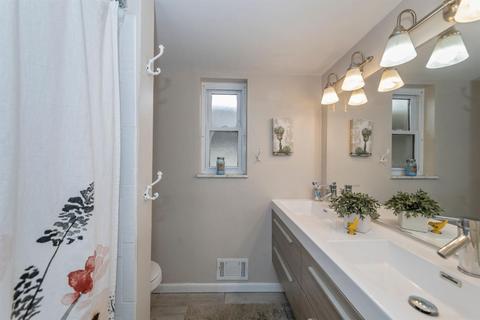 1728 Springdale Rd, Cincinnati, OH 45231 photo 12