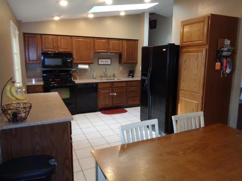 5666 Bluepine Dr, Cincinnati, OH 45247 photo 12