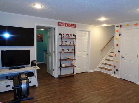 5666 Bluepine Dr, Cincinnati, OH 45247 photo 32