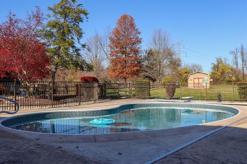 1196 Locust Corner Rd, Cincinnati, OH 45245 photo 14