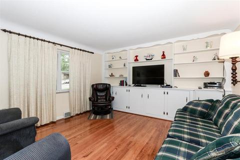 6696 Jamar Dr, Cincinnati, OH 45224 photo 4