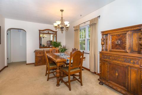 6826 Roe St, Cincinnati, OH 45227 photo 6