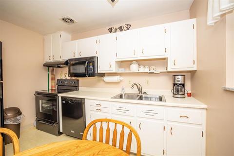 9147 Coogan Dr, Cincinnati, OH 45231 photo 7