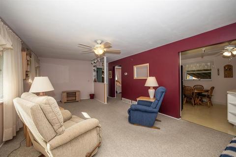 9147 Coogan Dr, Cincinnati, OH 45231 photo 5