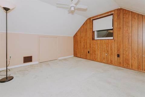 1649 Centerridge Ave, Cincinnati, OH 45231 photo 17