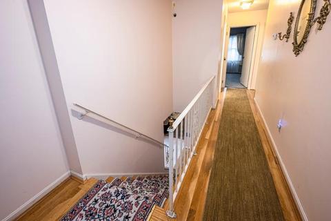 404 Altaview Ct, Cincinnati, OH 45231 photo 16