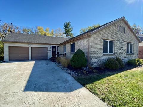 9314 Bluegate Dr, Cincinnati, OH 45231 photo 1