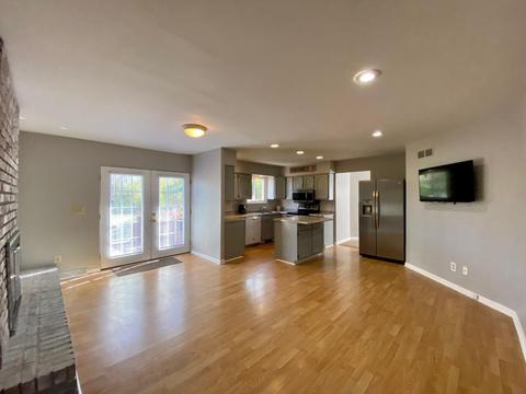 9314 Bluegate Dr, Cincinnati, OH 45231 photo 8