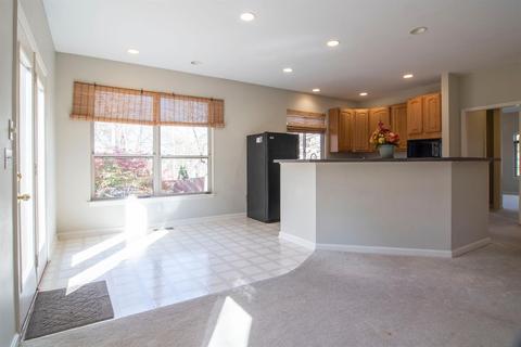 1351 Avalon Dr, Hamilton Township, OH 45039 photo 12
