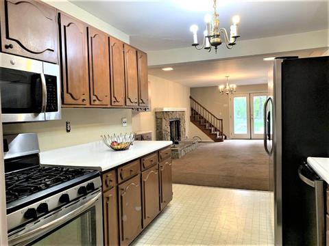 8476 Forest Rd, Cincinnati, OH 45255 photo 13