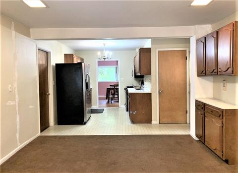 8476 Forest Rd, Cincinnati, OH 45255 photo 12