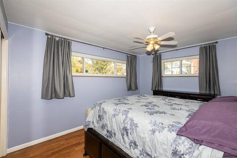 1033 Hollytree Dr, Cincinnati, OH 45231 photo 14