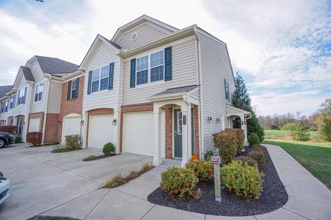 2075 Commons Cir, Batavia, OH 45103 photo 1