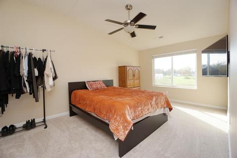 2075 Commons Cir, Batavia, OH 45103 photo 13
