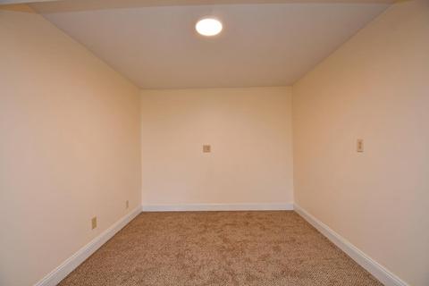 1708 Atson Ln, Cincinnati, OH 45205 photo 22
