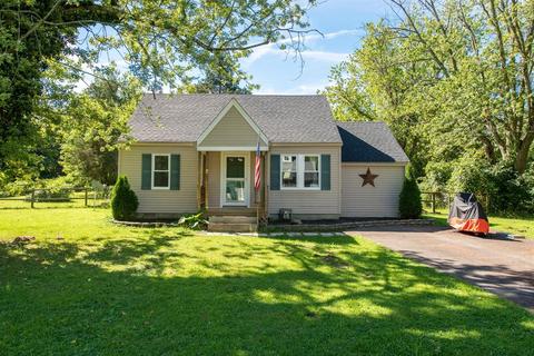 593 Hamblin Dr, Cincinnati, OH 45255 photo 1
