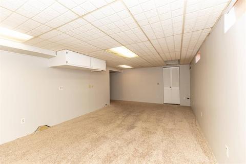 8522 Pringle Dr, Cincinnati, OH 45231 photo 18