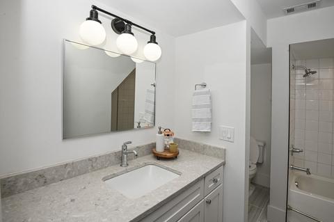 531 Milton St, Cincinnati, OH 45202 photo 41
