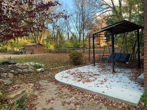 9562 Iris Dr, West Chester, OH 45241 photo 3