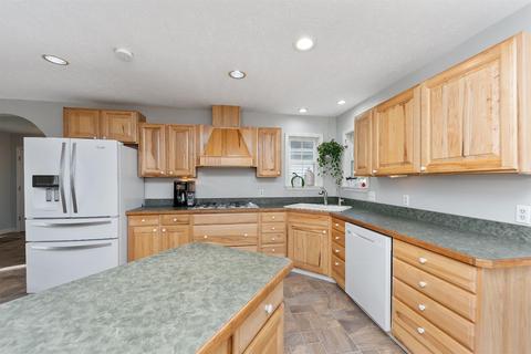4042 Sterling Rd, Georgetown, OH 45121 photo 8