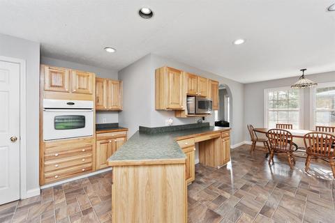 4042 Sterling Rd, Georgetown, OH 45121 photo 9