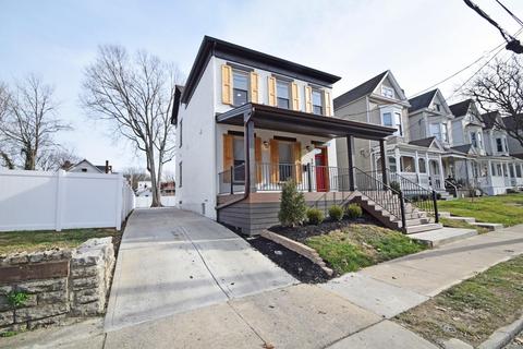 3024 Hackberry St, Cincinnati, OH 45206 photo 2
