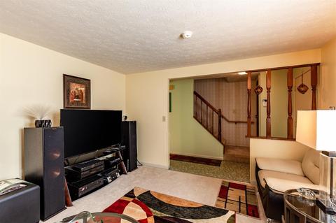 2140 Broadhurst Ave, Cincinnati, OH 45240 photo 5