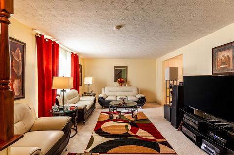 2140 Broadhurst Ave, Cincinnati, OH 45240 photo 2