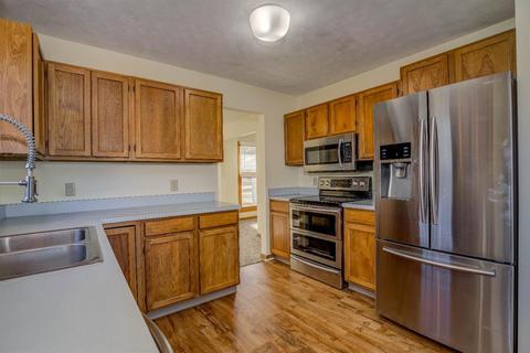 8300 Dimmick Rd, West Chester, OH 45241 photo 3
