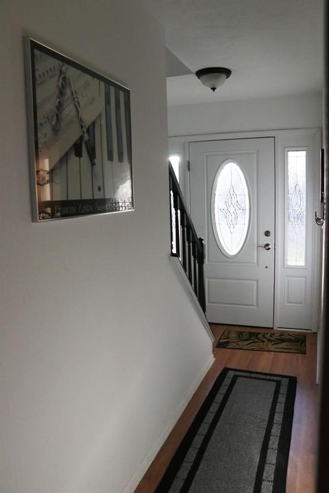 12010 Freestone Cir, Cincinnati, OH 45240 photo 3