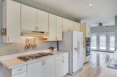 3927 Cooper Rd, Blue Ash, OH 45241 photo 15